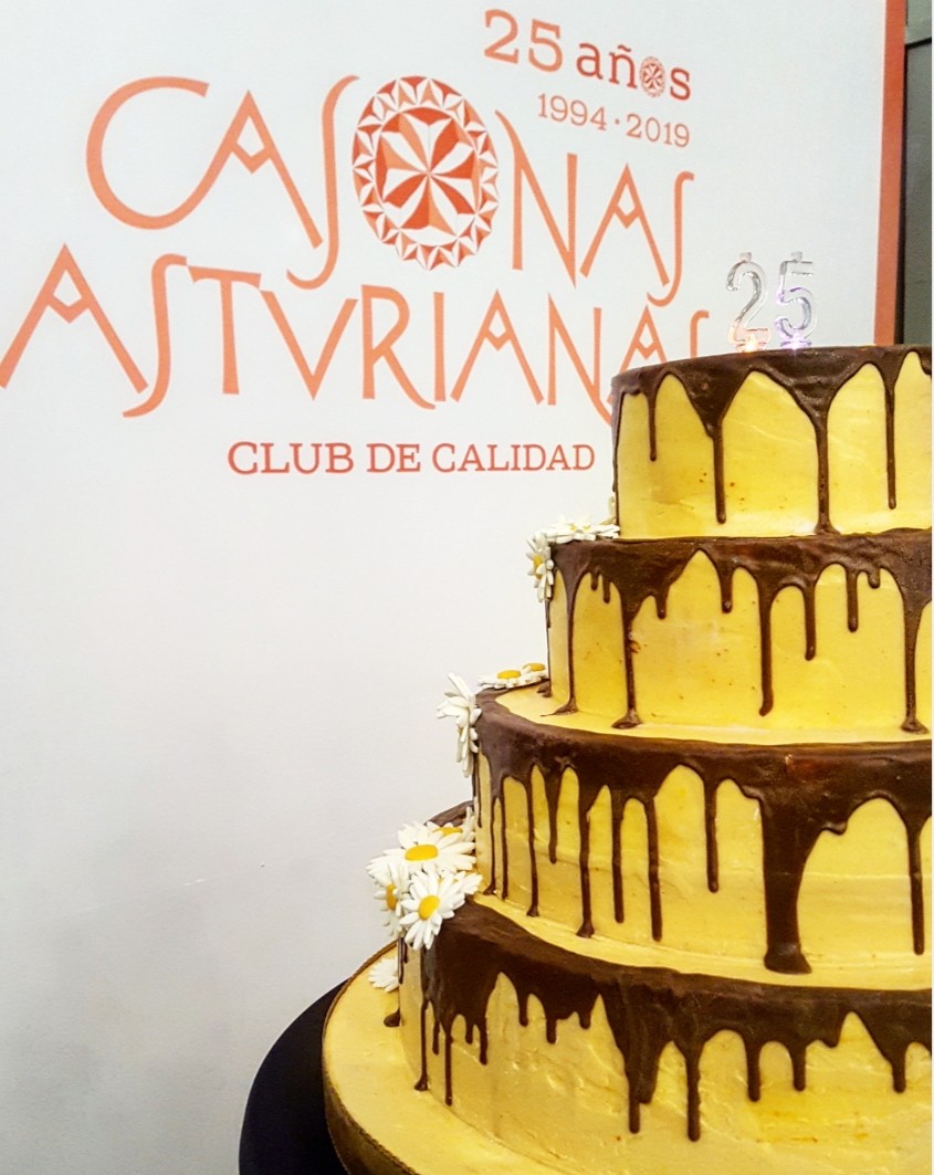Pastel del 25 aniversario de CASONAS ASTURIANAS